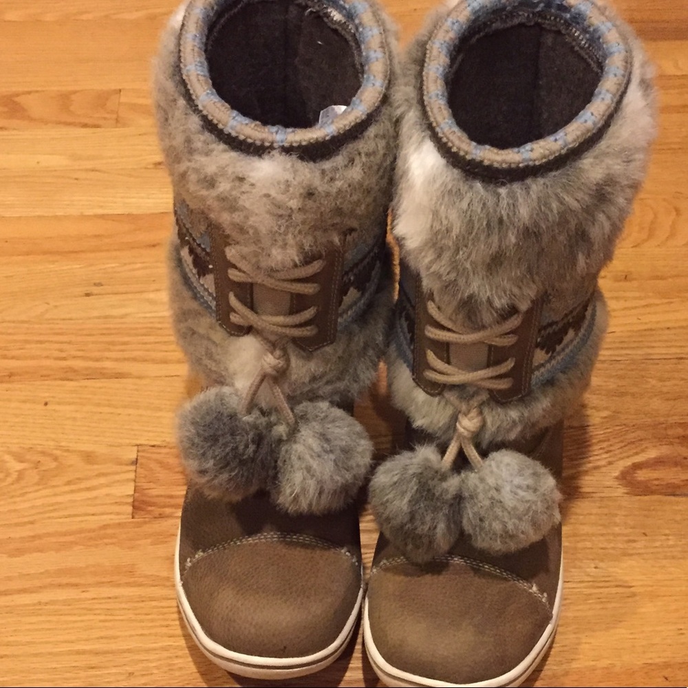 Helly Hansen size 7 snow boots